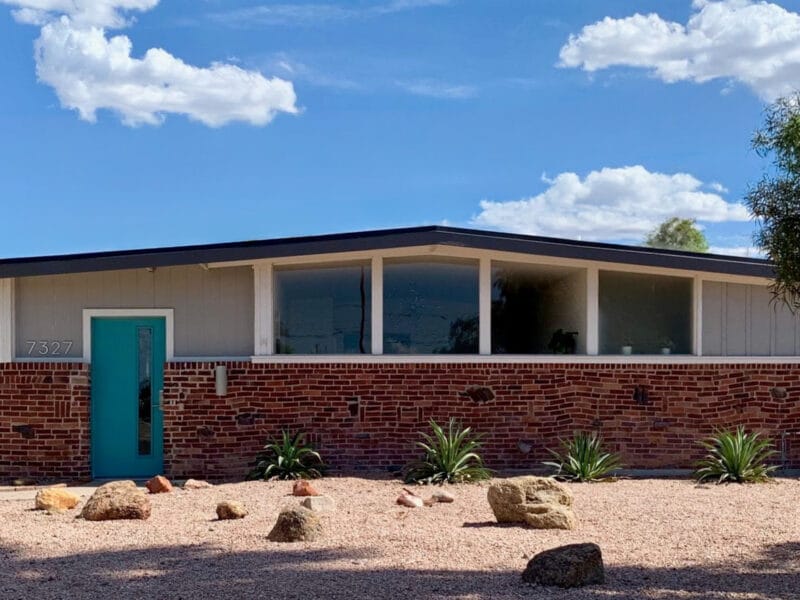 Selling a Mid-Century Modern Home Takes a Different Eye