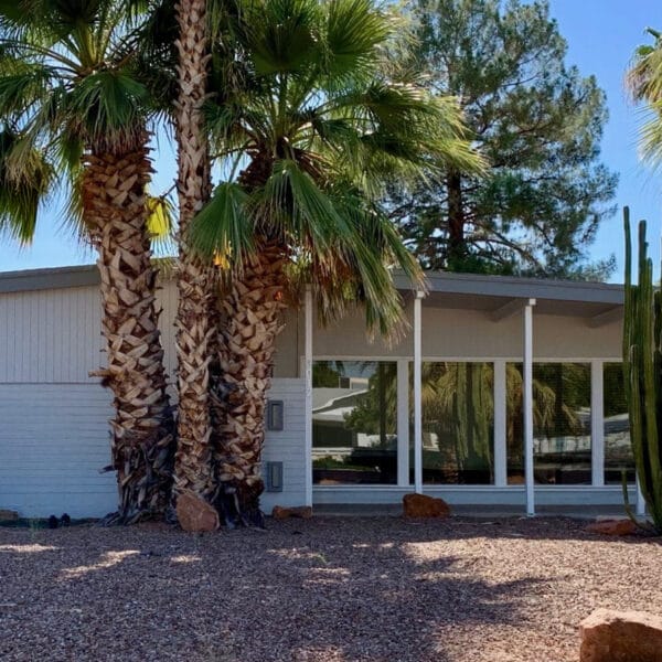 Village Grove mid-century modern home 5
